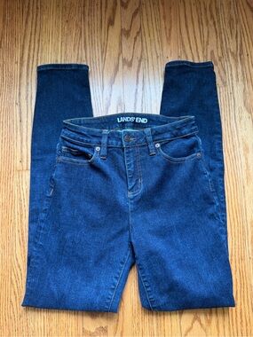 Lands' End Women's Dark Blue Skinny Jeans Size 2